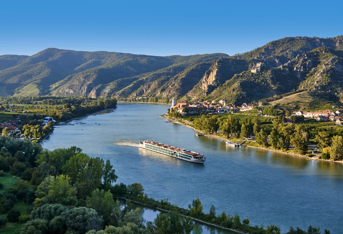 Magic of Advent on the Danube